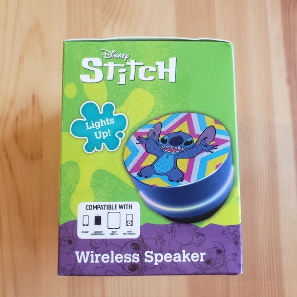 🌺HP!🌺 Disney's Stitch Light-Up Wireless Speaker 🎶 - Picture 5 of 9